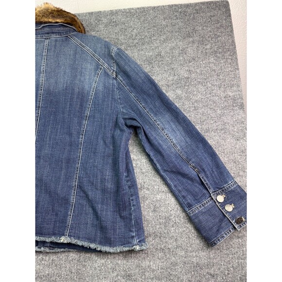 Chico's Removable Fur Collar Denim Jacket Women's Size 4 20/22 Raw Hem Lined - Picture 8 of 16